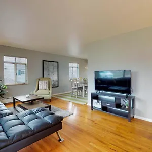 4 Bed + More Quiet Neighborhood , Denver United States